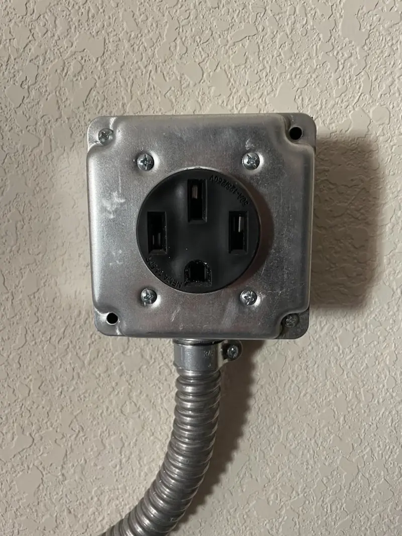 NEMA 14-50 outlet installed for Smart Home Electrical in Mukilteo
